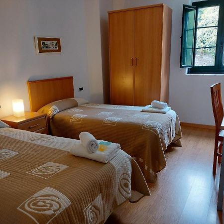 Hospederia Externa Del Monasterio Hotel Samos Luaran gambar