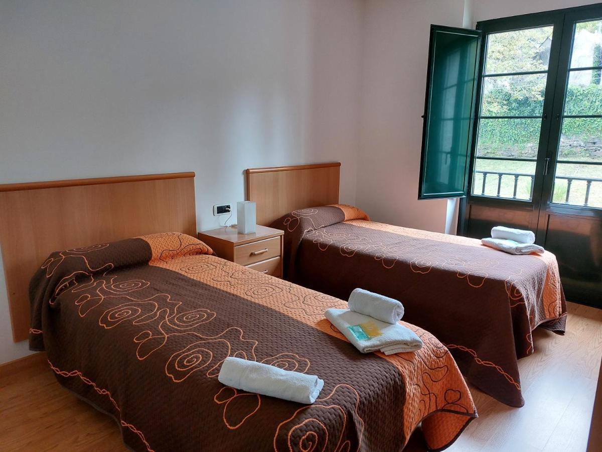 Hospederia Externa Del Monasterio Hotel Samos Luaran gambar
