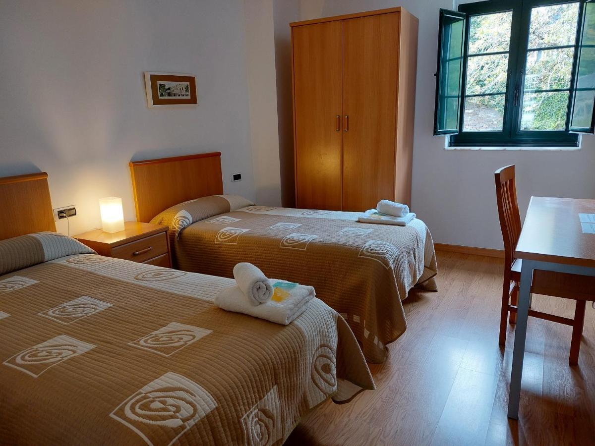 Hospederia Externa Del Monasterio Hotel Samos Luaran gambar